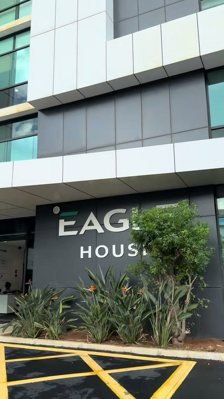 Commercial for rent in Ebene — photo 1 of 6