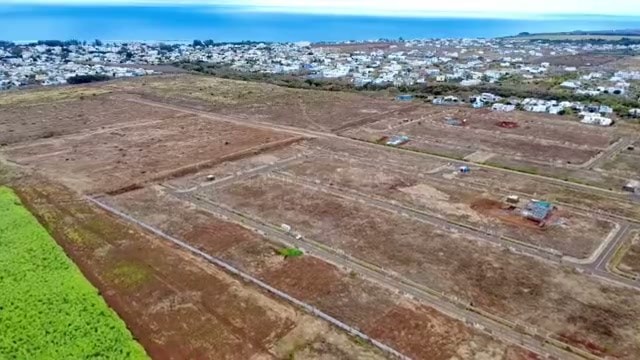 Land for sale in Flic en Flac — photo 1 of 6
