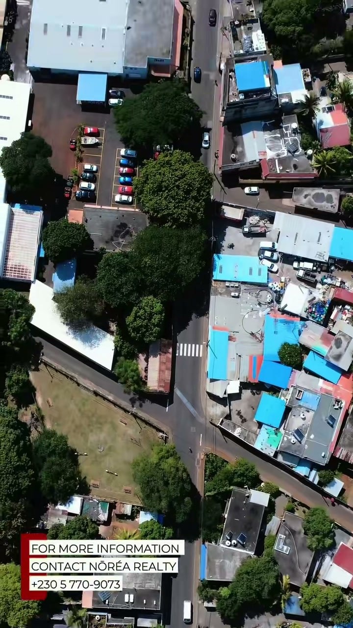 Commercial for sale in Port-Louis — photo 1 of 6