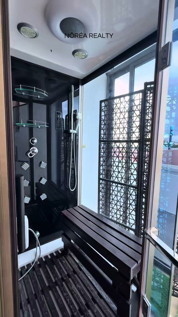 Apartment for sale in Flic en Flac — video tour still
